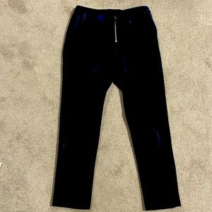 Dark blue Topshop ankle cropped pants. Size: US 4